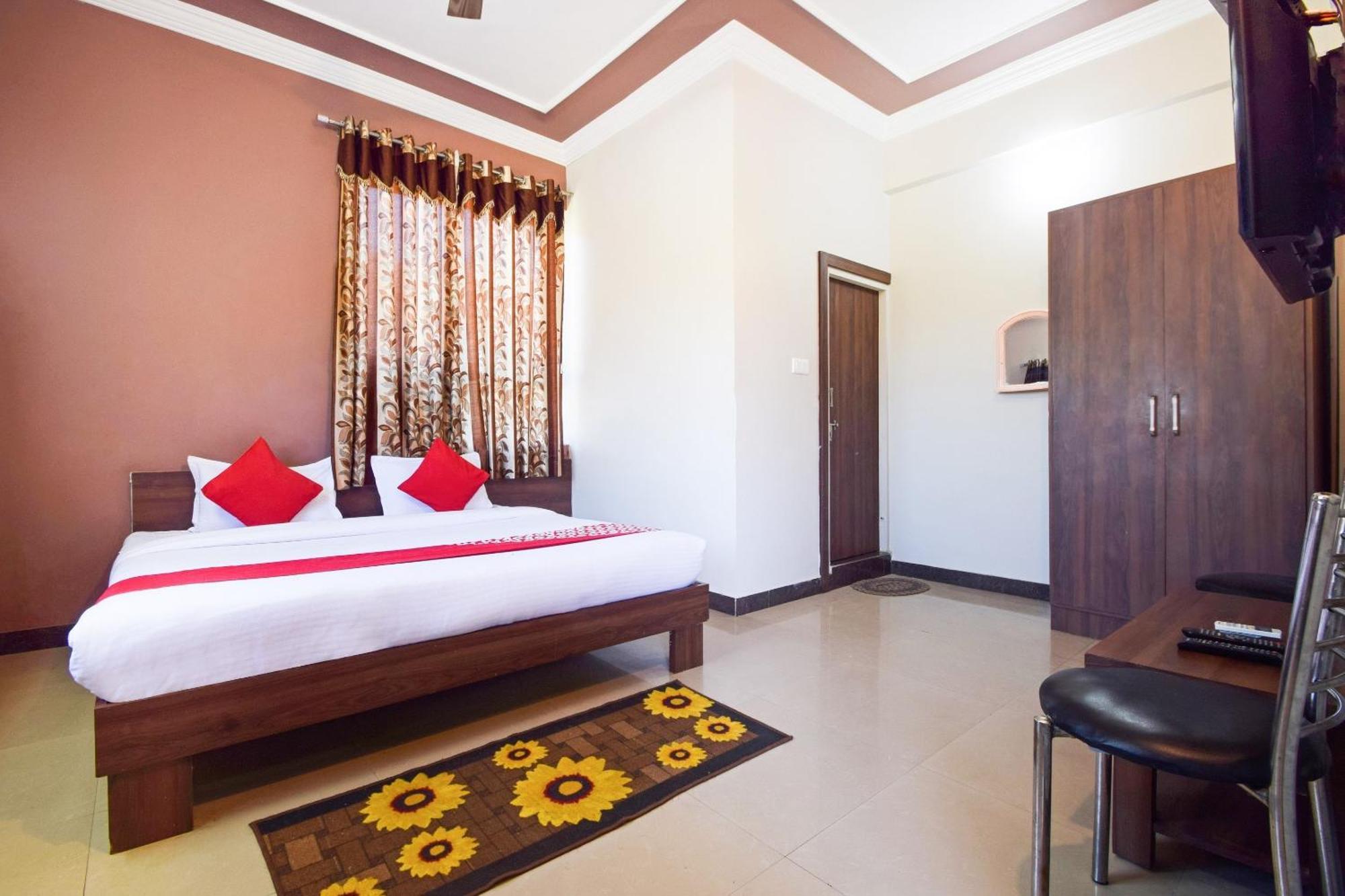 Hotel O Green Valley Resort พุชการ์ ภายนอก รูปภาพ